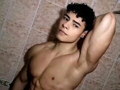 Aaron Castlee